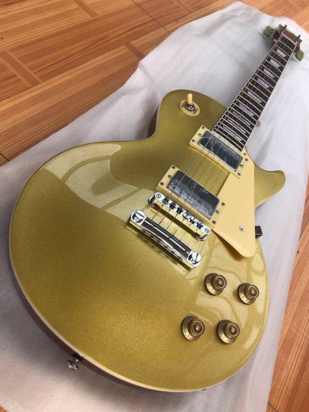 

perfect guitar, exquisite workmanship,professional coloring, grasp of details, sound processing, delivery home