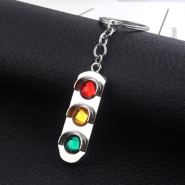 

keychains 2021 arrival traffic light keychain drivers' creative car keyring pendant men and women's accessories, Silver