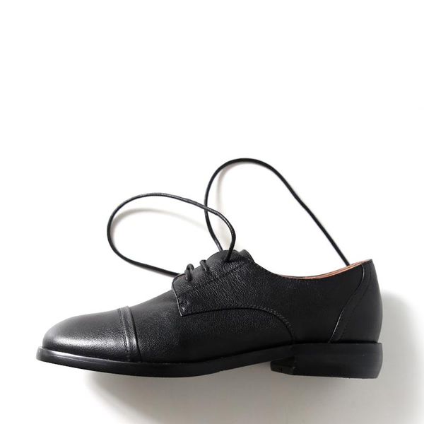 

black leather shoes with college style lace-up oxford spring and autumn winter lady documentary dress