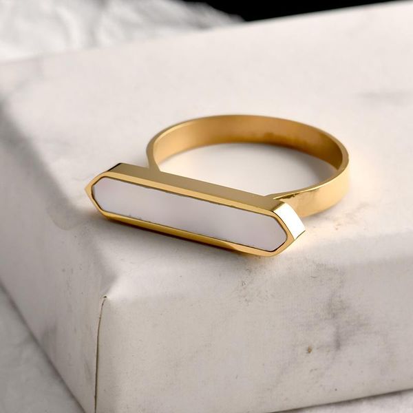 

wedding rings stainless steel french minority design senior sense fritillary temperament ring cold wind exaggerated index finger, Slivery;golden