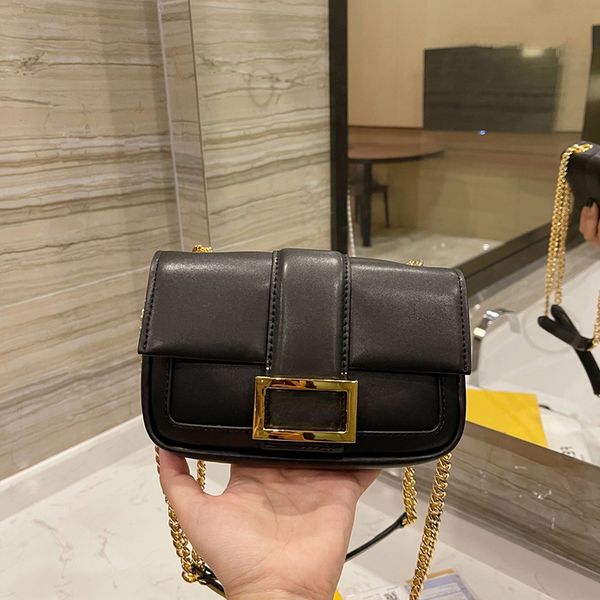 

women luxurys designers bag 2021 shoulder bags handbags classic leather baguette style gold chain size: 18*10cm