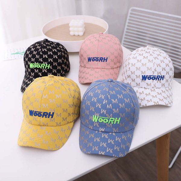 

spring and summer net red tide br embroidered letter chaoku boys girls duck tongue hat sunshade leisure dome baseball cap, Yellow