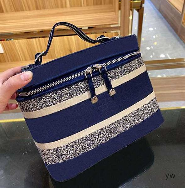 

cosmetic bag women famous pouch travel ladies purses toiletrys and large capacity hand s cases sho yw