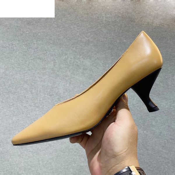 

sandals strange high heels shallow mouth grandma shoes women square toe real leather office lady pumps female formal single 2021 7, Black