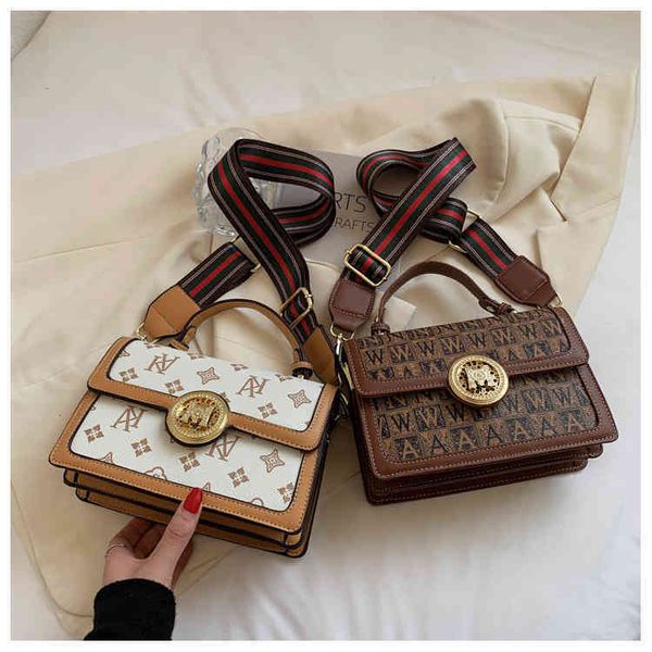 

2022 factory wholesale new model women's bag women's trend single shoulder messenger bag printed texture red small square bags