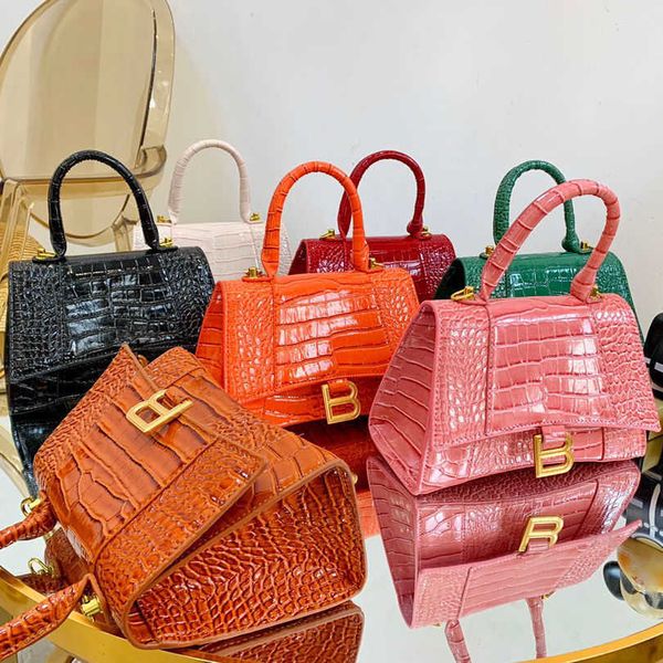 

ballista small hourglass bag messenger lisa style zly