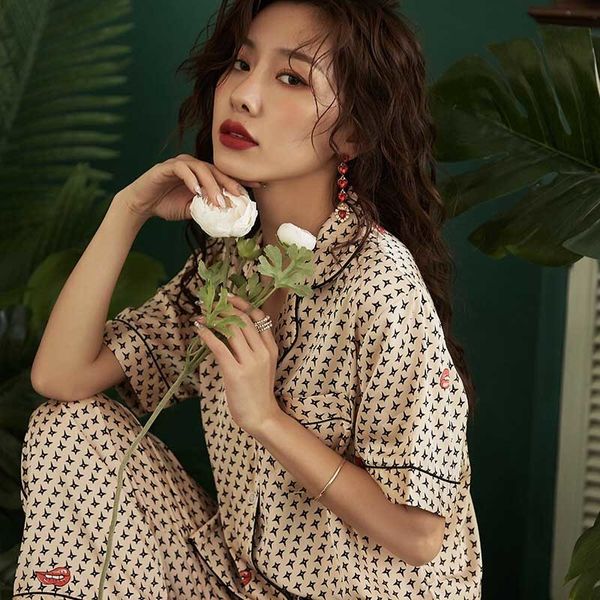 

women's sleepwear selling women silk satin pajamas set ladies soft thin star printed short sleeve pants 2pcs homewea, Black;red