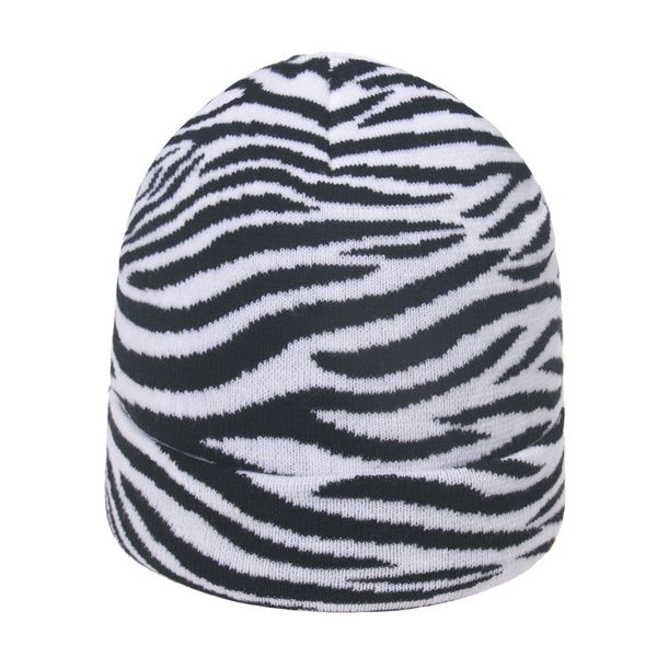 

2021 autumn and winter travel new flanging cows pattern knitted hat korean style horse pattern retro beanie hat black and white woolen cap n, Blue;gray