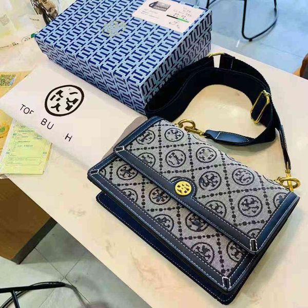 

2021 new fashion jacquard canvas good quality single shoulder diagonal bag simple temperament gift box package