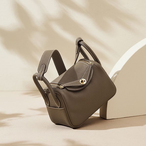 

wholesale luxurys handbag fashion designer bag bag female 2021 new litchi grain cowhide lindi pillow fashion wide shoulder belt single shoul