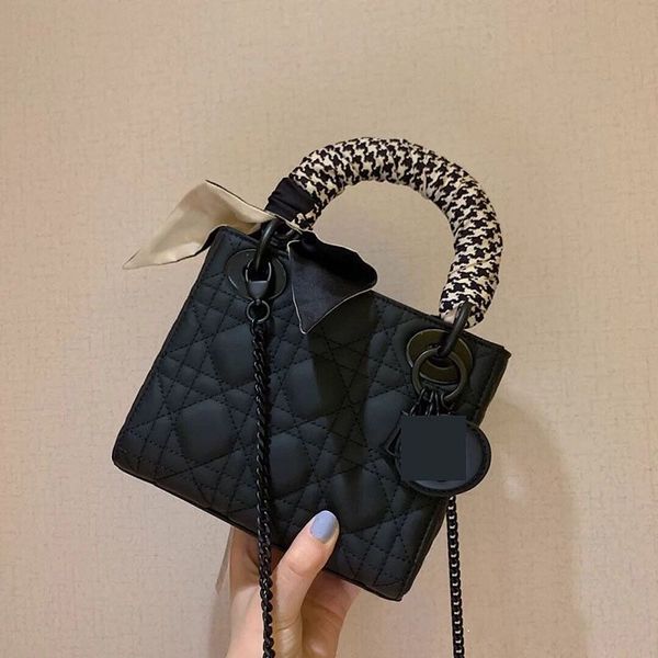 

[produced by luochang]women's fashion princess fashion versatile messenger women's atmosphere handbag shoulder [finished on crossb