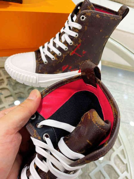 

boots designers squad luxury sneaker lady high chunky calfskin martin winter ladies silk cowhide leather platform flat fashion beaubourg z7z, Black