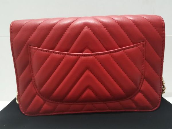 Realfine Wallets 5A WOC Caviar Grainy Quilted Flap Klassische Geldbörse an Kette für Damen mit Staubbeutelbox Lammleder261Q