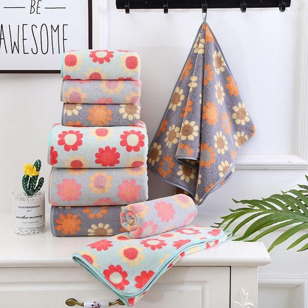 

simple atmosphere, broken flowers, retro, wearable and wrapped towel