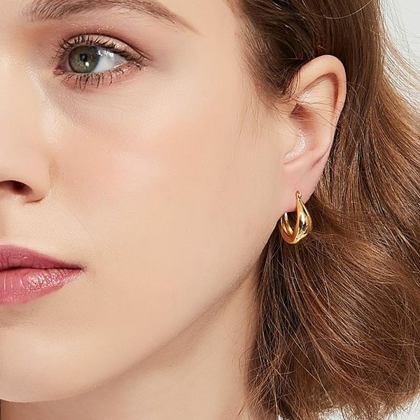 

hoop & huggie aensoa style 2021 wholesale smooth exquisite cute small circle earrings for women wedding party classic metal jewery, Golden;silver