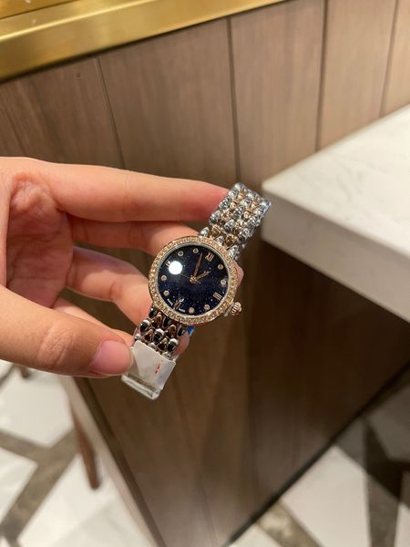 

Fashionable women's high quality quartz watch, Black