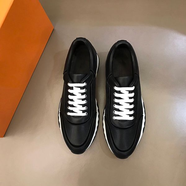 

2021 shoes triple balck white fashion men women sneakers casual leather runner trainers sport 38-44 lightweight and convenient, comfortable, Red;white