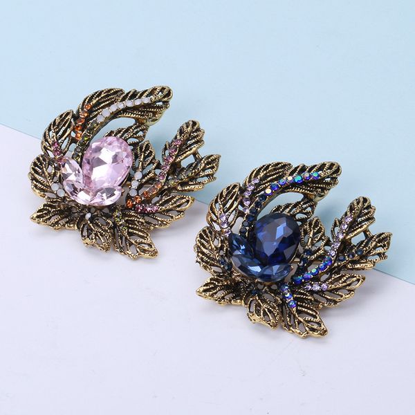 

factory elegant temperament flower brooch style atmosphere personality brooch female coat cardigan pin accessories gift girl christmas