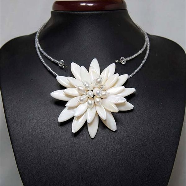 

shell flower pearl beads chocker necklace with mop shell, Silver