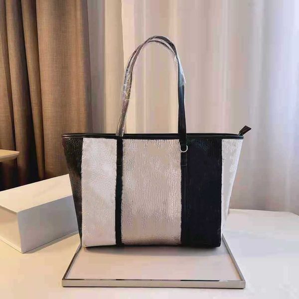 

hanghhangbag women s mini luxurys designers bags 2021 designer womens handbags purses crossbody bag wallet handbag louisbags_18 fashion usee