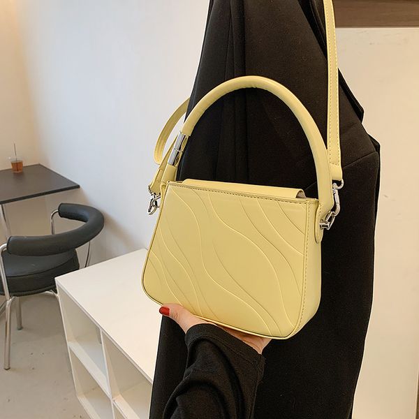 

western ladies small bag style net square fashion chain pearl one-shoulder messenger 2021 red trendy new dsbvd