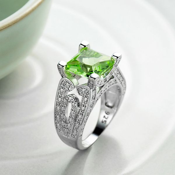 

ring green zircon jewelry engraved 925 female hand, Slivery;golden