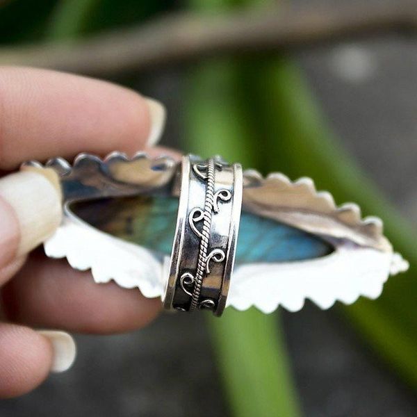 

wedding rings wholesale price ladies girl retro hollow ring cute party silver noble fashion classic jewelry, Slivery;golden