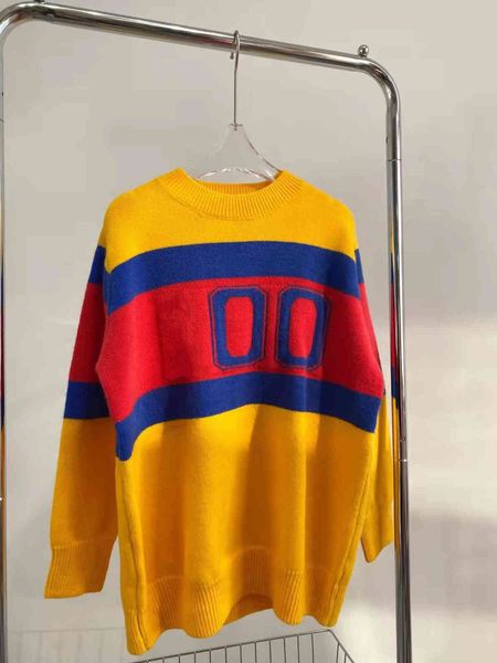 

design clothing 21 autumn and winter new color contrast college style letter jacquard soft couple sweater, White