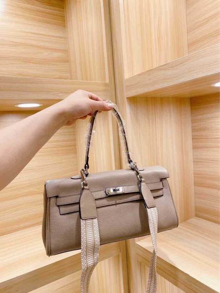 

women luxurys designers bags 2021 designer handbags multi pochette crossbody bag zhouzhoubao123 louisbags_18 hanghhangbag belt decoration ko