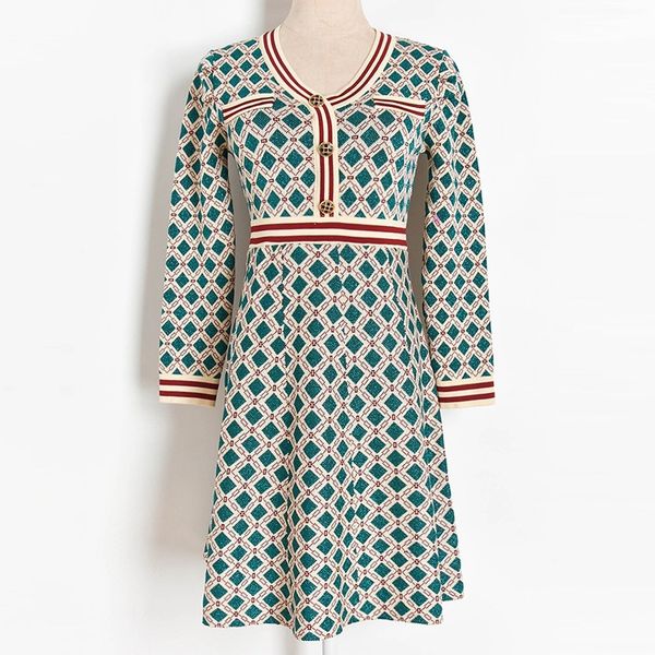 

dress autumn and winter a-line knitted women v-neck wrist sleeves gold contrast plaid knee length sweater, Black;gray