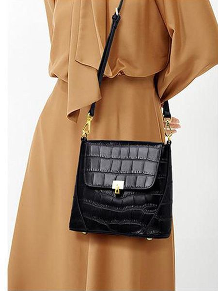 

cross body genuine leather lady bag 2021 trendy style fashion one-shoulder messenger high-quality niche design sense bucket