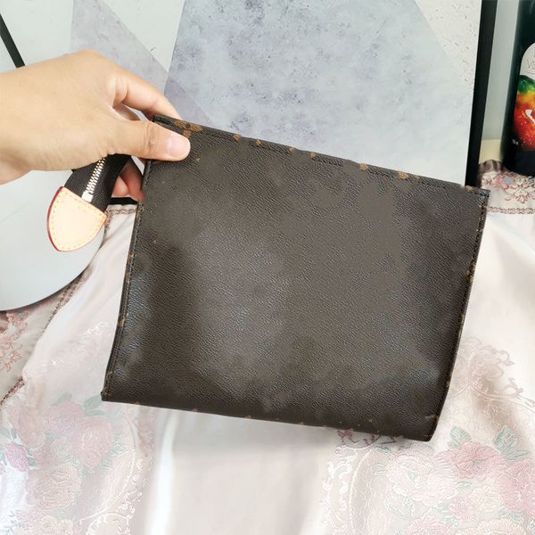 

2021travel toiletry cosmetic bags pouch protection beauty case wash leather women clutch bag mono waterproof canvas luxurys designers cases