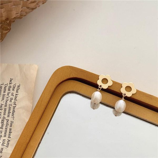 

dangle & chandelier korean style gold color metal flower earrings for women girl irregular baroque pearl drop wedding jewelry oorbellen, Silver