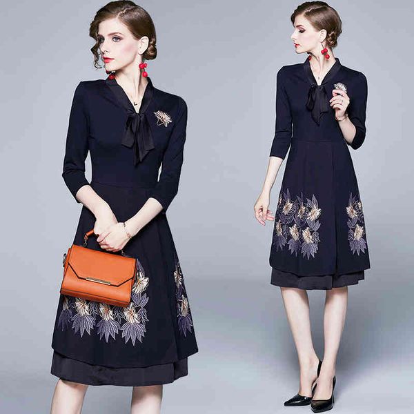

comelelegant vintage embroidery dress women autumn winter a-line dresses knee-length work casual party vestidos 210515, Black;gray