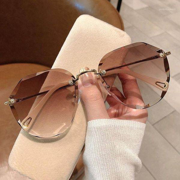 

fashion rimless gradient sunglasses women cat eye sun glasses ocean color diamond cutting lens sunglass lady, White;black