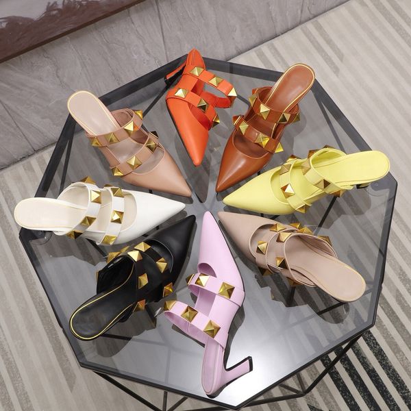 

luxury gorgeous diced slippers35-40, Black