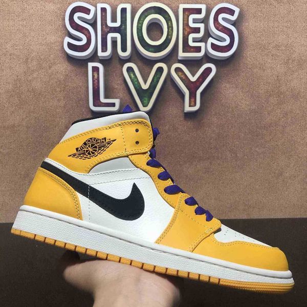 

travis scotts x nike air jordan 1 high basketball shoes unc university blue chicago obsidian royal toe shattered men women sport sneaker wit