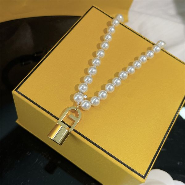 

luxury designer women necklace jewelry gold lock pendant fashion elegant pearl chain necklaces earrings bracelets with box, Silver