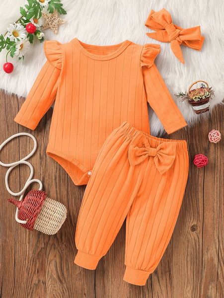 

baby ruffle trim bodysuit & bow front sweatpants & headband she, White