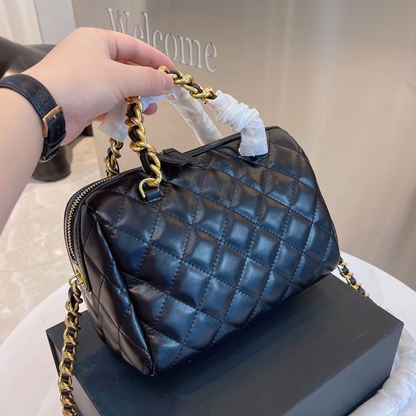 

2022ss classic quilted pillow bags womens handle totes matelasse chain crossbody shoulder quilted large capacity outdoor sacoche luxury desi