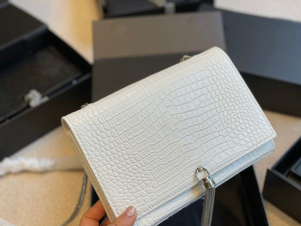 

women luxurys designers bags 2021 tassel bag handbag purse genuine leather womens messenger cross body shoulder pack crocodile lines