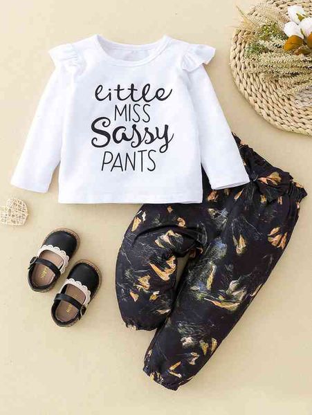 

baby letter graphic ruffle trim tee & bow front pants she, White