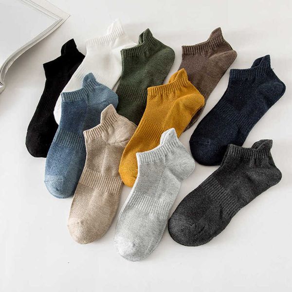 

men's summer thin boat mesh candy korean short tube men's solid light mouth socks, Black