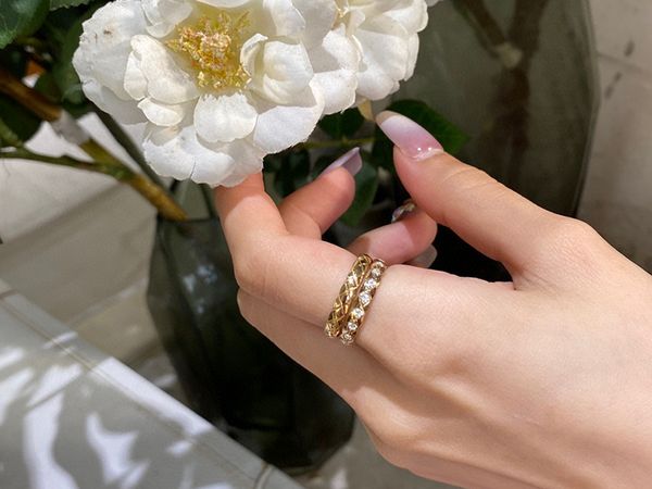 

sterling silver jewelry for women thin luxury crush rings birthday gift european and american classic fashion couple wedding 22021, Slivery;golden