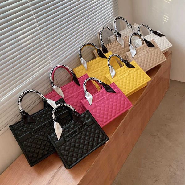 

wholesale 021 of version tiktok letter, the same scarf pu shopping bags, single shoulder bag, ins girls all match luxuryss designerss bag yw