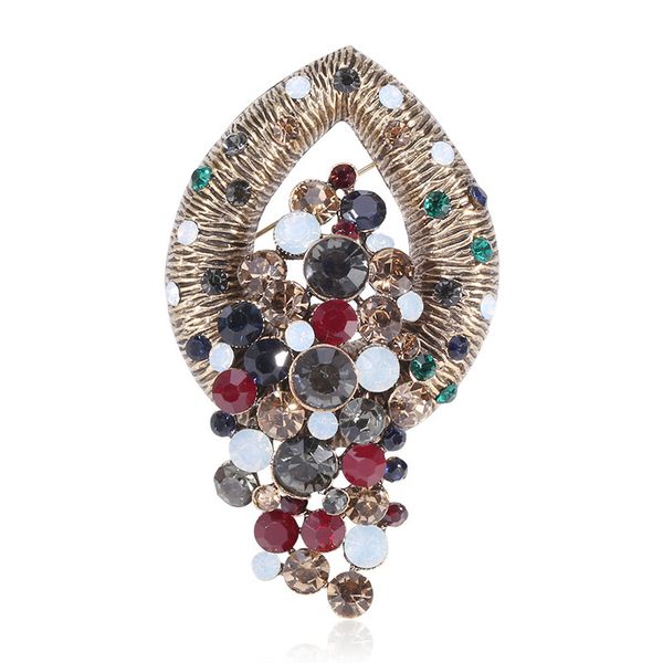 

factory 21ss creative diamond brooch alloy electroplating women's brooch high grade clothing accessories pin christmas