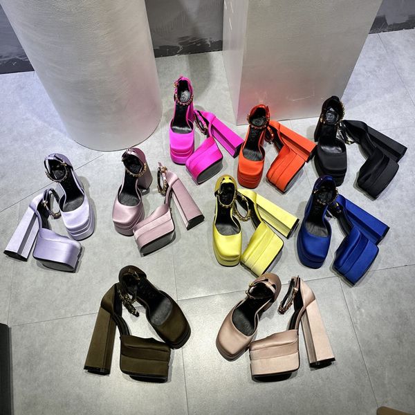 

2022 rookie update sandals with heel 15.5cm, Black