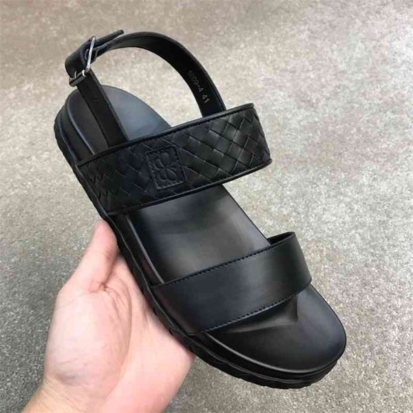 

men's sandals with new braided cowhide back buckle in summer 20, Black