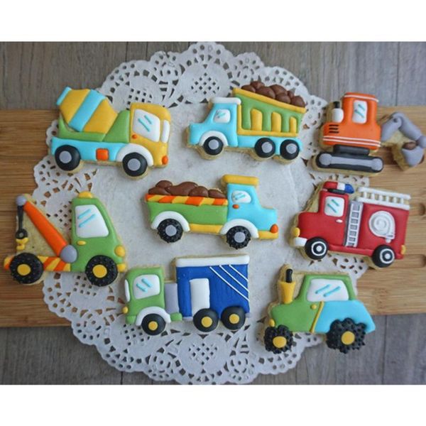 

8pcs engineering car set biscuit plastic mold frosting printing baking tools tool kitchen scraper cake