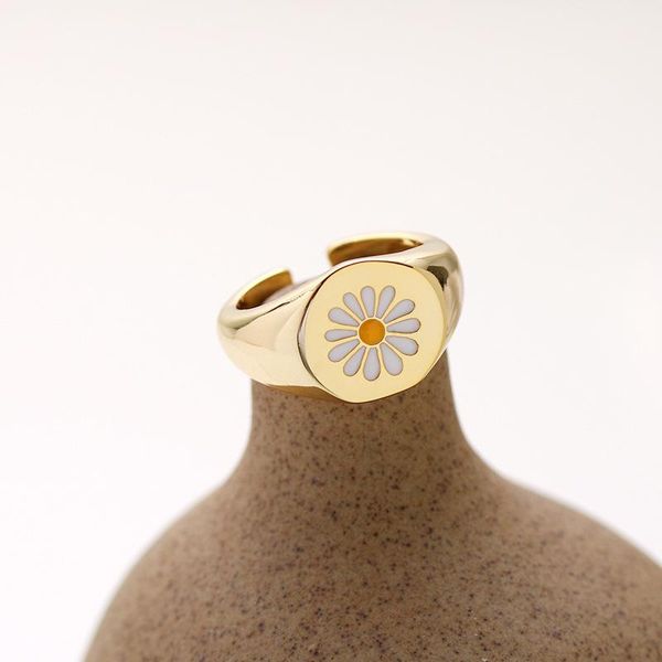 

wedding rings korean style mini cute flower for girls vintage daisy ring gold plated enamel party couple gift jewelry, Slivery;golden